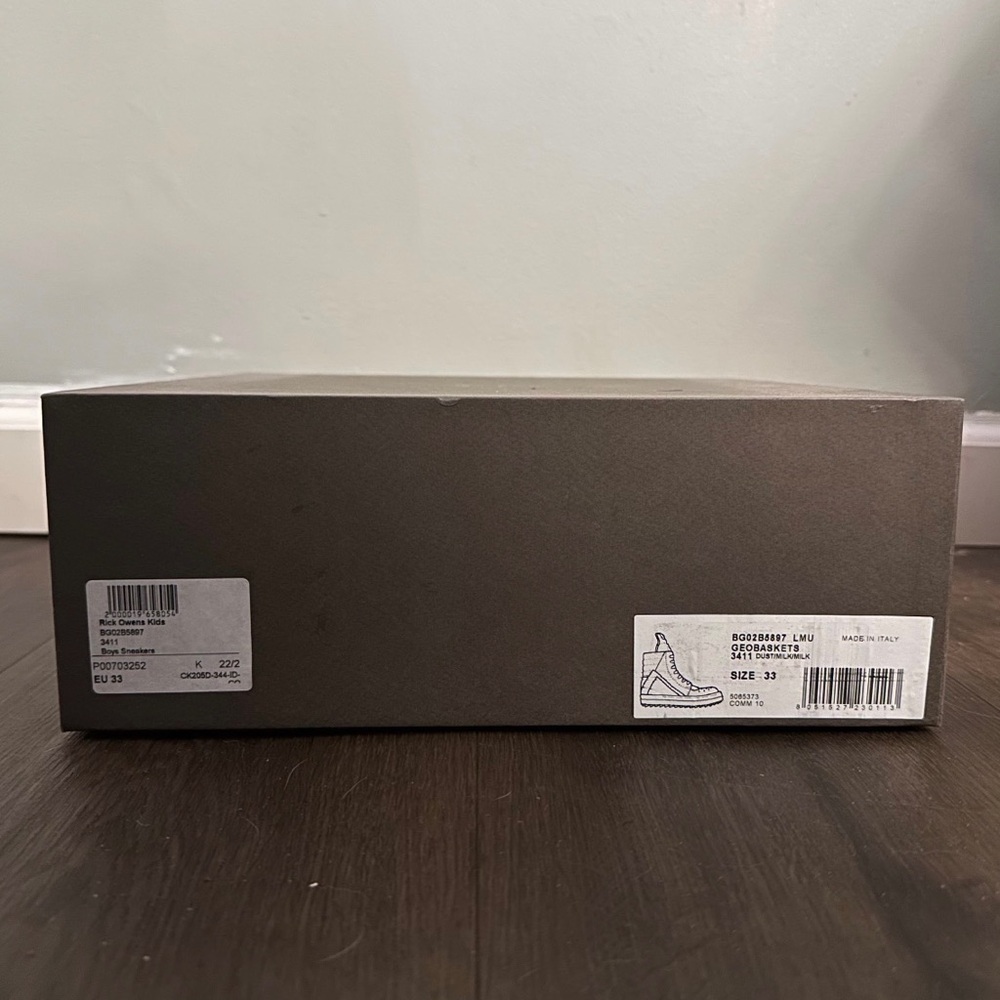 Rick Owens Gray and White Geobasket High-Top Sneakers Kids - Picture 8 of 9